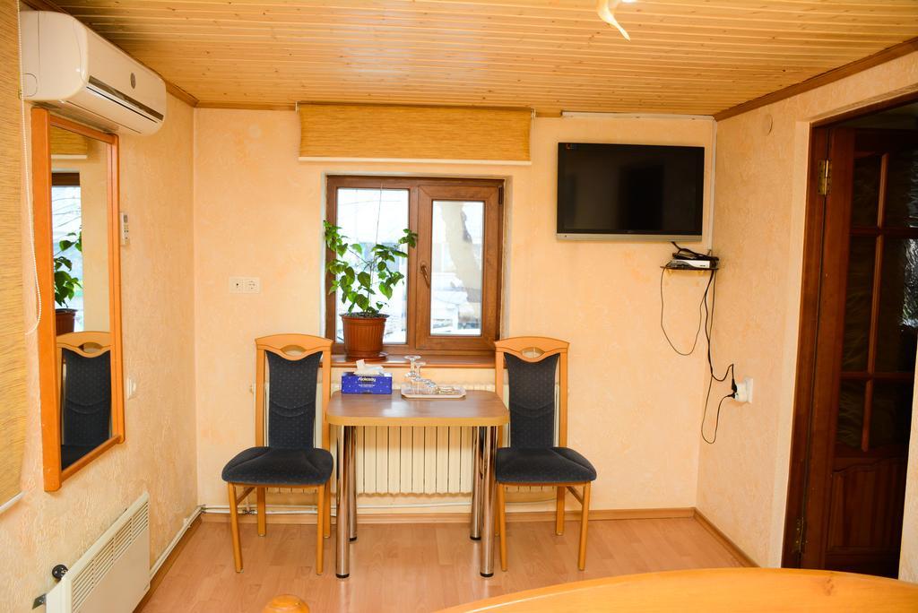 Bazar Motel 基希讷乌 外观 照片